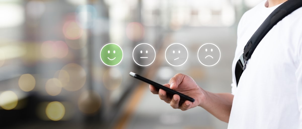 Íconos de caras con emociones para el trading de Forex con un análisis de sentimiento