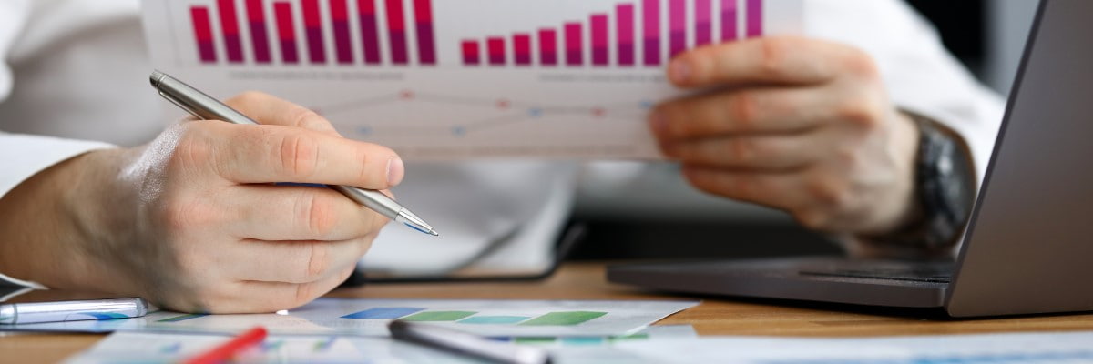 Análisis de datos y gráficos de trading de divisas Forex