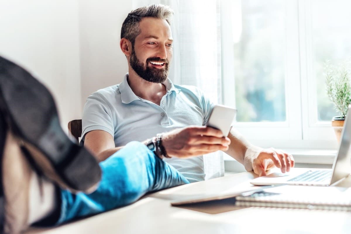 Invierte en Theta de manera online