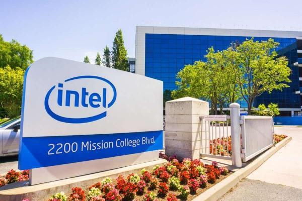 Conoce un repaso de las acciones de Intel. En la foto la fachada de una de las sedes de la compañía.