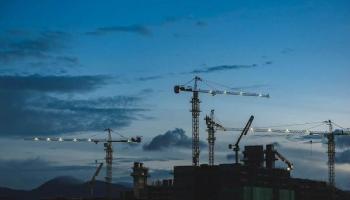 ¿Conviene invertir en empresas de construcción en este 2025?